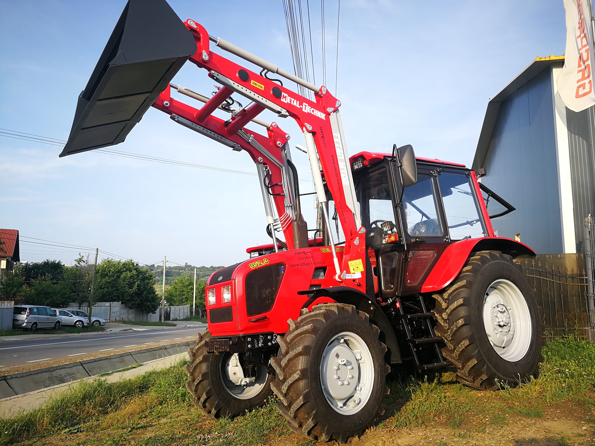 trough image Dim Vand Tractor Belarus 95cp + Incarcator frontal Metal-Technik MT 02 -  Utilaje Tractor